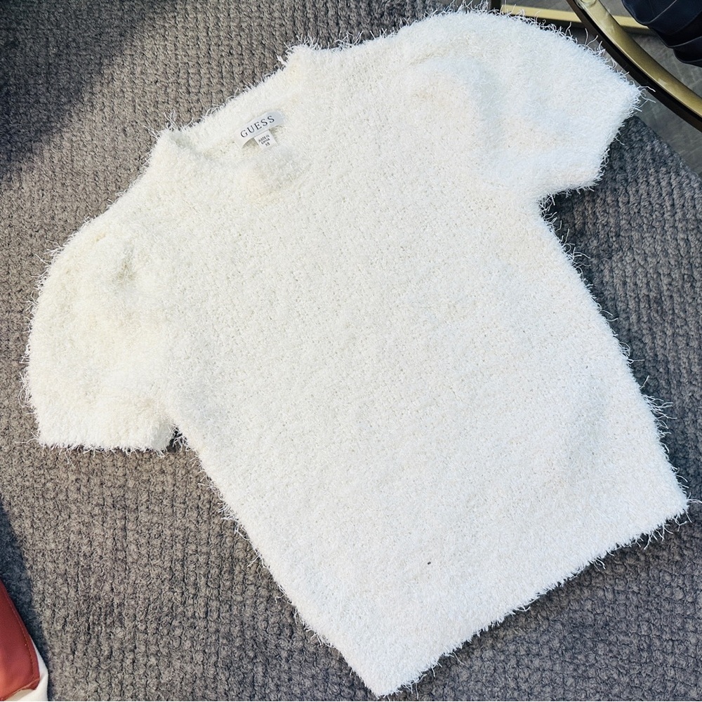 Guess White Fuzzy Short Sleeve Top - Picture 3 of 4